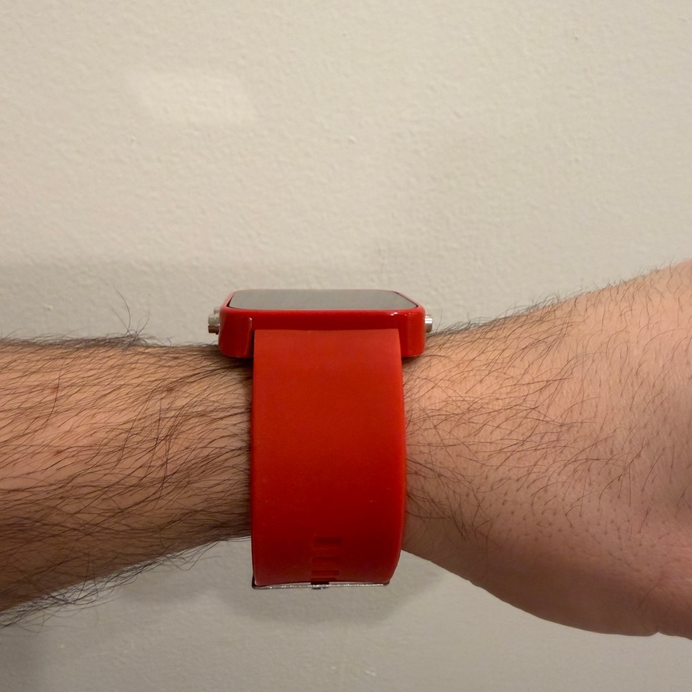 1FaceWatch Red - Picture 4 of 6